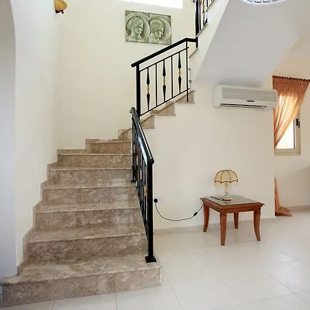 Villa Alpha Villas *